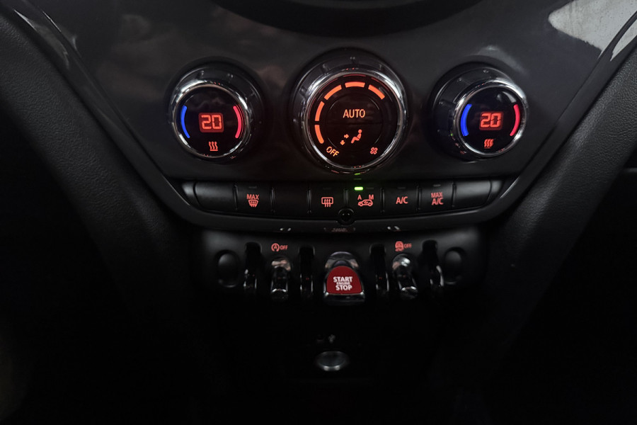 MINI Countryman 1.5 Cooper Chili (NAVIGATIE, PARKEERSENSOREN, CLIMA, STUURBEDIENING)