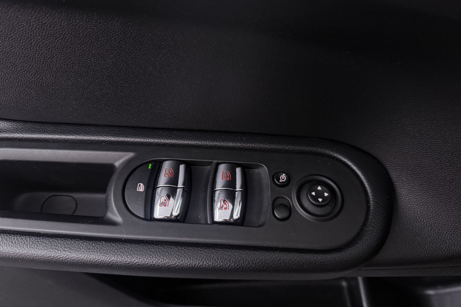 MINI Countryman 1.5 Cooper Chili (NAVIGATIE, PARKEERSENSOREN, CLIMA, STUURBEDIENING)