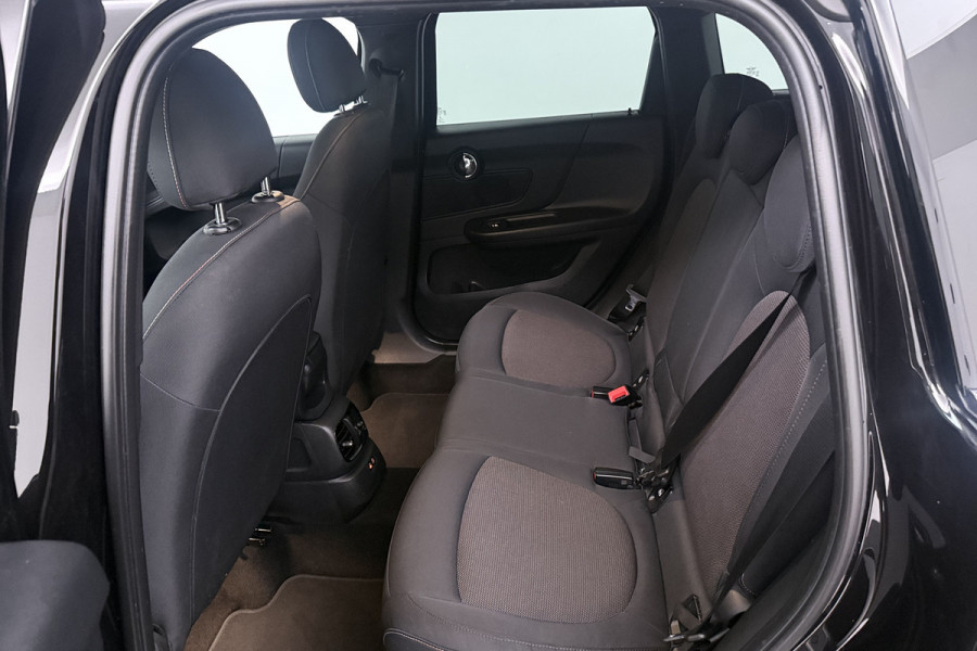 MINI Countryman 1.5 Cooper Chili (NAVIGATIE, PARKEERSENSOREN, CLIMA, STUURBEDIENING)