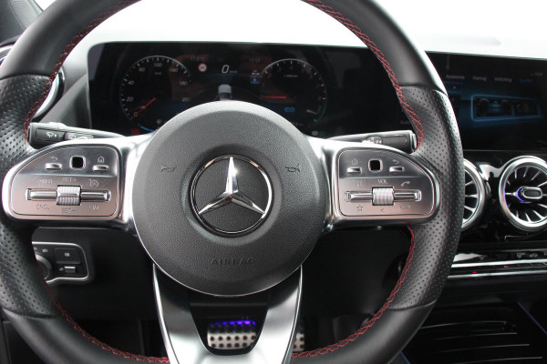 Mercedes-Benz GLA 250 e AMG Line Automaat PHEV Nieuw Model! Leder Navigatie Augmented reality Virtual Cockpit Handsfree elektrische achterklep Dab Stoel verwarming Led Trekhaak