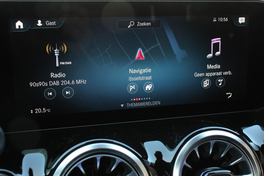 Mercedes-Benz GLA 250 e AMG Line Automaat PHEV Nieuw Model! Leder Navigatie Augmented reality Virtual Cockpit Handsfree elektrische achterklep Dab Stoel verwarming Led Trekhaak
