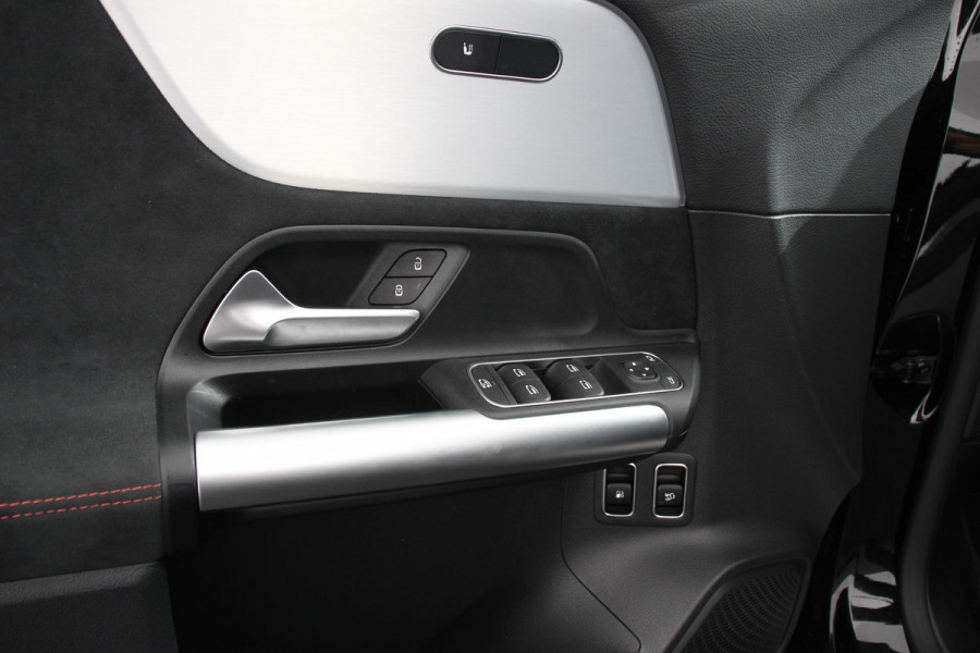 Mercedes-Benz GLA 250 e AMG Line Automaat PHEV Nieuw Model! Leder Navigatie Augmented reality Virtual Cockpit Handsfree elektrische achterklep Dab Stoel verwarming Led Trekhaak