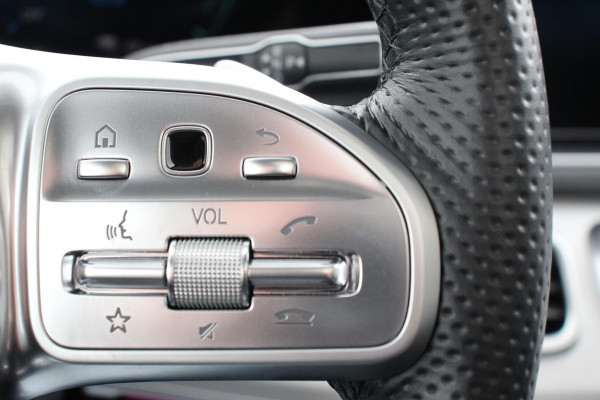 Mercedes-Benz GLE 350 e 4MATIC PHEV AMG Panorma dak Burmester surround system Trekhaak Night pakket Camera 360 Climate Control Navigatie Lichtmetalen velgen