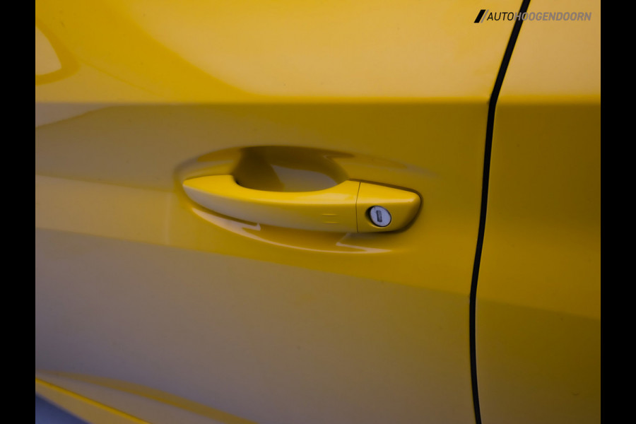 Peugeot 208 1.2 PureTech Allure 100pk (APPLE CARPLAY,LED,KEYLESS,SPORTSTOELEN,CAMERA,PARKEERSENSOREN,CLIMATE,CRUISE,LM-VELGEN)