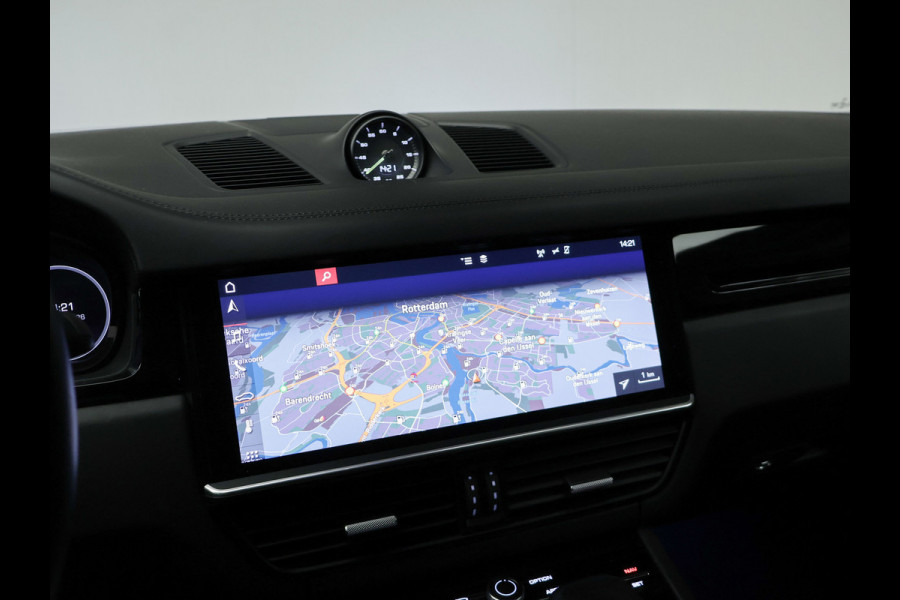 Porsche Cayenne 3.0 E-Hybrid (APPLE CARPLAY,PANORAMADAK,SPORTUITLAAT,SPORT CHRONO,LEDER,CAMERA,ADAPTIEVE CRUISE,LED,NETTESTAAT)