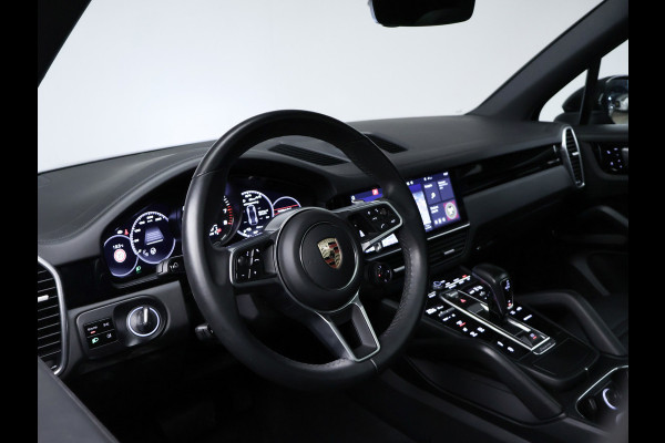Porsche Cayenne 3.0 E-Hybrid (APPLE CARPLAY,PANORAMADAK,SPORTUITLAAT,SPORT CHRONO,LEDER,CAMERA,ADAPTIEVE CRUISE,LED,NETTESTAAT)