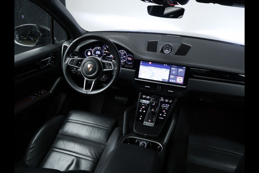 Porsche Cayenne 3.0 E-Hybrid (APPLE CARPLAY,PANORAMADAK,SPORTUITLAAT,SPORT CHRONO,LEDER,CAMERA,ADAPTIEVE CRUISE,LED,NETTESTAAT)