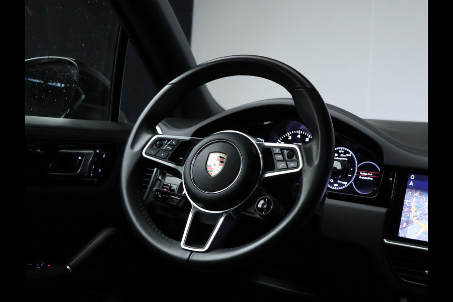 Porsche Cayenne 3.0 E-Hybrid (APPLE CARPLAY,PANORAMADAK,SPORTUITLAAT,SPORT CHRONO,LEDER,CAMERA,ADAPTIEVE CRUISE,LED,NETTESTAAT)