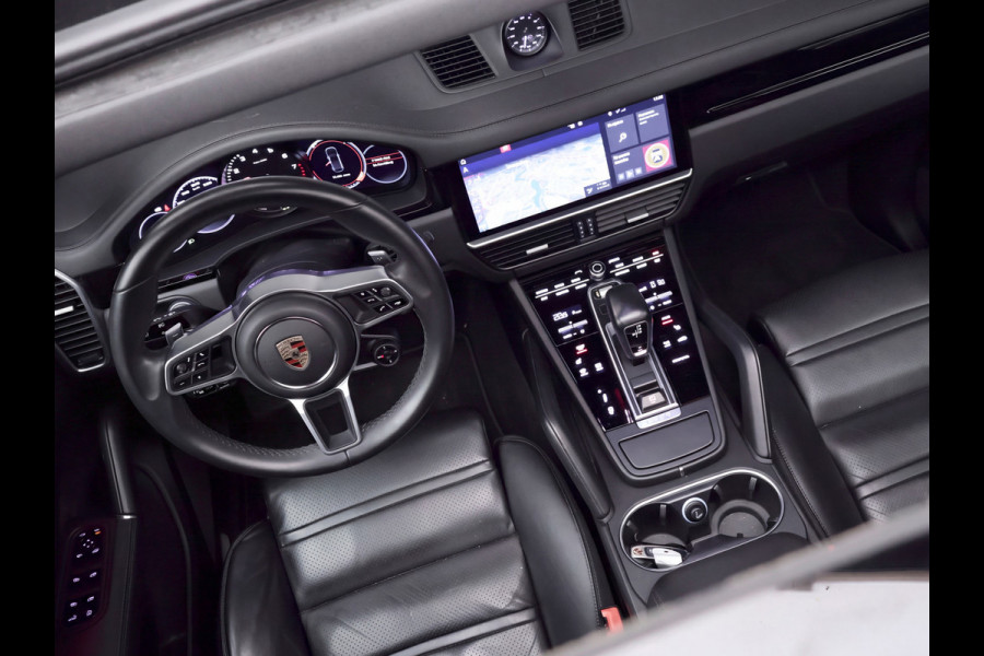 Porsche Cayenne 3.0 E-Hybrid (APPLE CARPLAY,PANORAMADAK,SPORTUITLAAT,SPORT CHRONO,LEDER,CAMERA,ADAPTIEVE CRUISE,LED,NETTESTAAT)