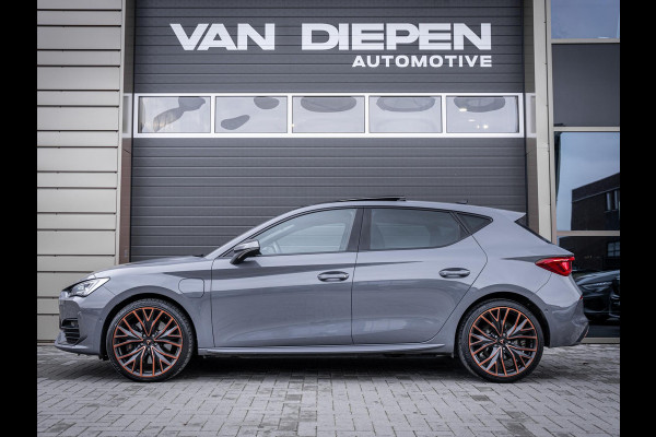 CUPRA Leon 1.4 e-Hybrid VZ Copper Edition 245PK - Pano l ACC l Camera l Carplay