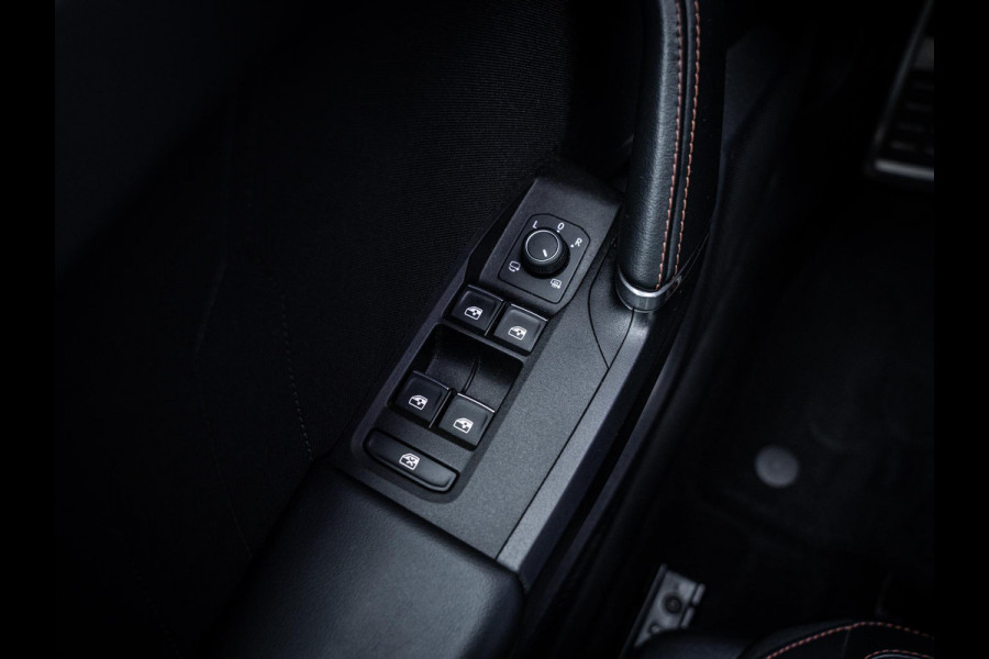 CUPRA Leon 1.4 e-Hybrid VZ Copper Edition 245PK - Pano l ACC l Camera l Carplay