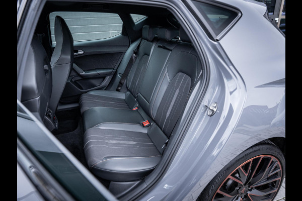 CUPRA Leon 1.4 e-Hybrid VZ Copper Edition 245PK - Pano l ACC l Camera l Carplay