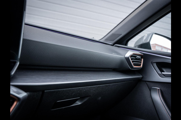 CUPRA Leon 1.4 e-Hybrid VZ Copper Edition 245PK - Pano l ACC l Camera l Carplay