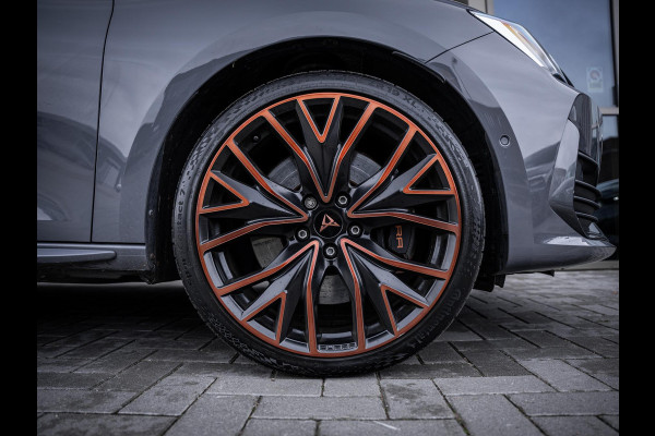CUPRA Leon 1.4 e-Hybrid VZ Copper Edition 245PK - Pano l ACC l Camera l Carplay
