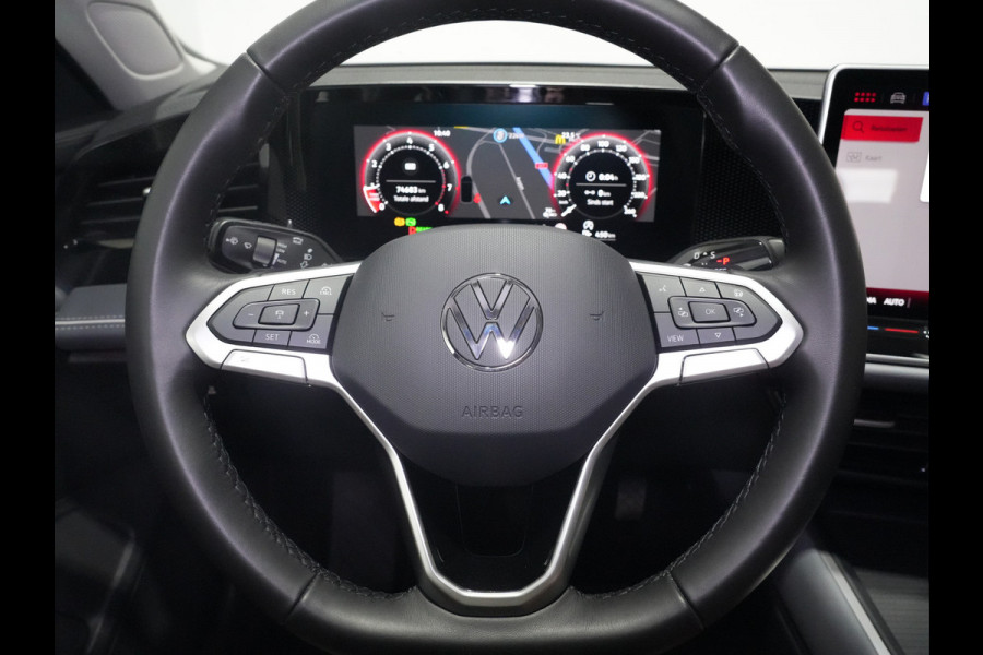 Volkswagen Passat Variant 1.5 eTSI 150pk DSG Business Trekhaak | Massage | Camera | Full-LED
