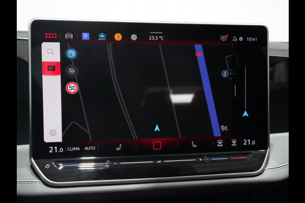 Volkswagen Passat Variant 1.5 eTSI 150pk DSG Business Trekhaak | Massage | Camera | Full-LED