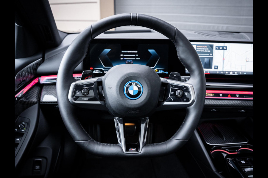 BMW 5 Serie Touring 550e xDrive M-Sport l Bowers/wilk l BMW-Garantie l Panorama