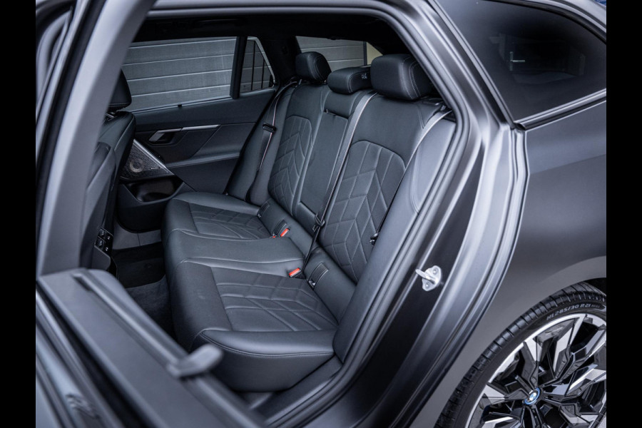 BMW 5 Serie Touring 550e xDrive M-Sport l Bowers/wilk l BMW-Garantie l Panorama