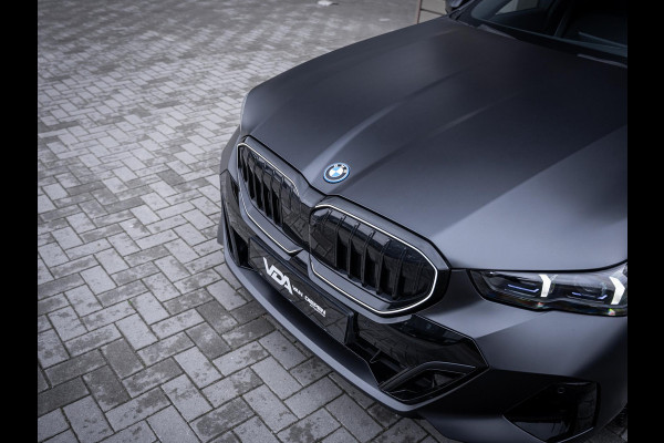 BMW 5 Serie Touring 550e xDrive M-Sport l Bowers/wilk l BMW-Garantie l Panorama