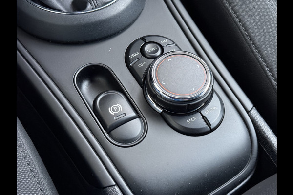 MINI Countryman 224PK Hybrid Automaat Cooper S E ALL4 Chili Camera Navi Bluetooth Ecc Elek.Achterklep Pdc Cruise Control Privacy Glas Lmv 18" Led Isofix Voicecontrol Sportstoelen Comfort Access