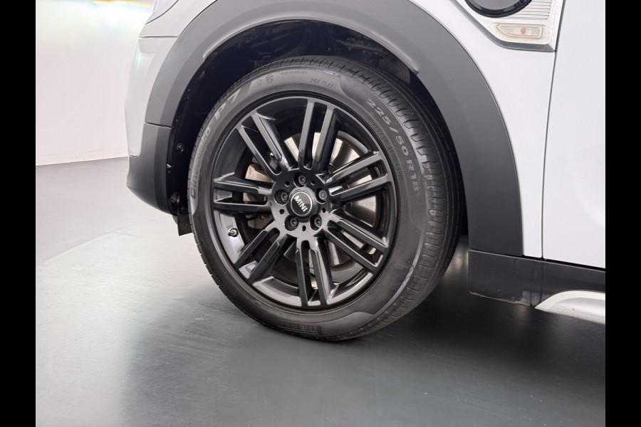 MINI Countryman 224PK Hybrid Automaat Cooper S E ALL4 Chili Camera Navi Bluetooth Ecc Elek.Achterklep Pdc Cruise Control Privacy Glas Lmv 18" Led Isofix Voicecontrol Sportstoelen Comfort Access