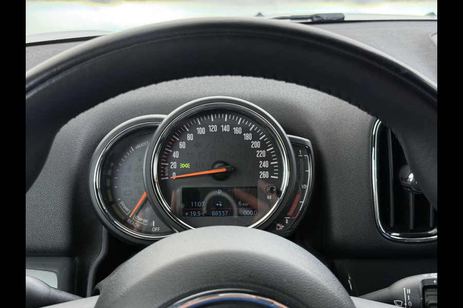 MINI Countryman 224PK Hybrid Automaat Cooper S E ALL4 Chili Camera Navi Bluetooth Ecc Elek.Achterklep Pdc Cruise Control Privacy Glas Lmv 18" Led Isofix Voicecontrol Sportstoelen Comfort Access