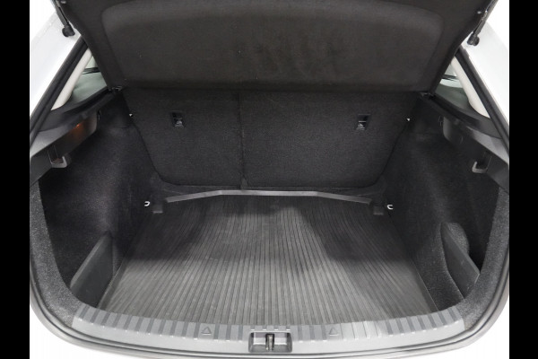Škoda SCALA 1.0 115 pk TSI Ambition Cruise control Led koplampen Airco
