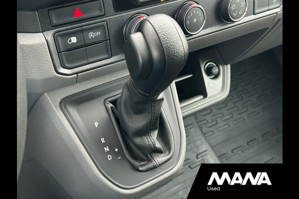 Volkswagen Crafter 35 2.0 TDI L3H3 140PK Automaat ZGAN! Cruise Airco Carplay Camera Trekhaak