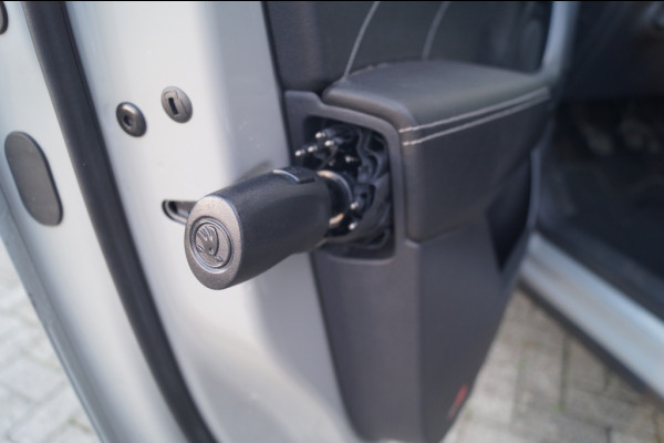 Škoda Kodiaq 1.5 TSI 150pk Business Edition 7-persoons -TREKHAAK-