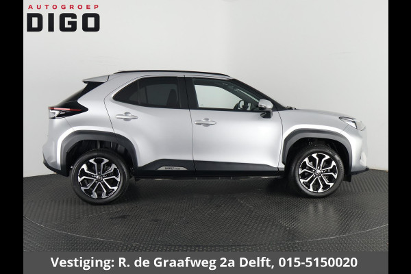 Toyota Yaris Cross 1.5 Hybrid 115 Dynamic Luxury | Stuur- & Stoelverwarming | Apple Carplay & AndroidAUTO | Privacy Glass |