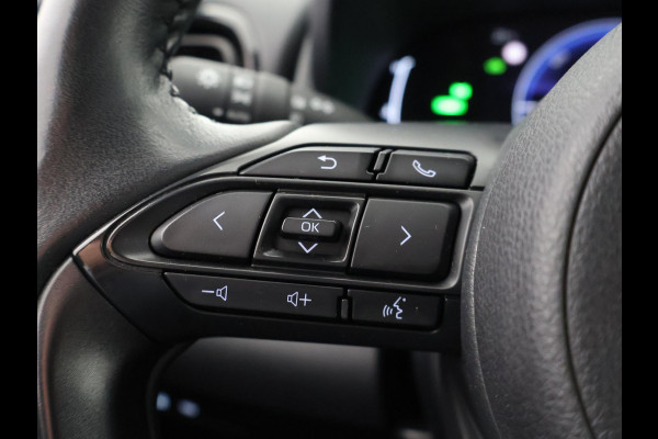 Toyota Yaris Cross 1.5 Hybrid 115 Dynamic Luxury | Stuur- & Stoelverwarming | Apple Carplay & AndroidAUTO | Privacy Glass |