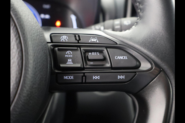 Toyota Yaris Cross 1.5 Hybrid 115 Dynamic Luxury | Stuur- & Stoelverwarming | Apple Carplay & AndroidAUTO | Privacy Glass |