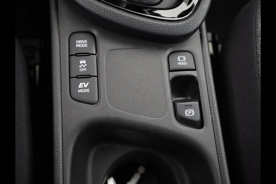 Toyota Yaris Cross 1.5 Hybrid 115 Dynamic Luxury | Stuur- & Stoelverwarming | Apple Carplay & AndroidAUTO | Privacy Glass |