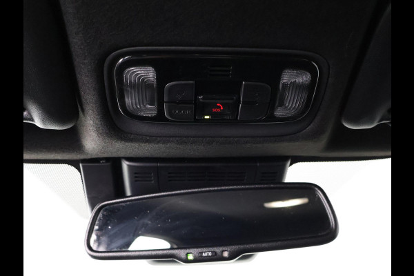 Toyota Yaris Cross 1.5 Hybrid 115 Dynamic Luxury | Stuur- & Stoelverwarming | Apple Carplay & AndroidAUTO | Privacy Glass |