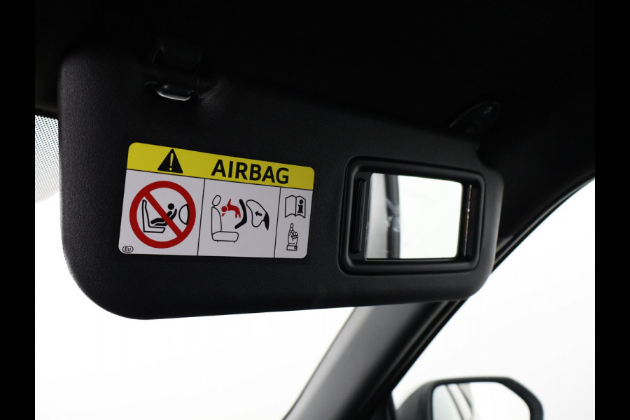 Toyota Yaris Cross 1.5 Hybrid 115 Dynamic Luxury | Stuur- & Stoelverwarming | Apple Carplay & AndroidAUTO | Privacy Glass |