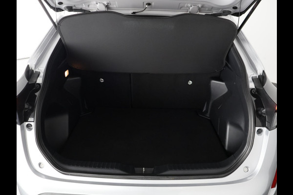 Toyota Yaris Cross 1.5 Hybrid 115 Dynamic Luxury | Stuur- & Stoelverwarming | Apple Carplay & AndroidAUTO | Privacy Glass |