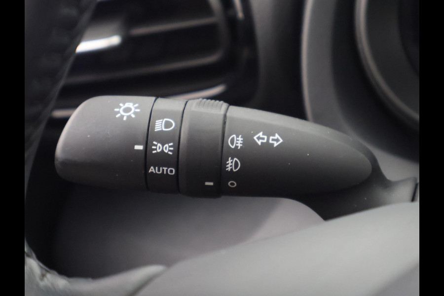 Toyota Yaris Cross 1.5 Hybrid 115 Active Bi-Tone | Apple Carplay & AndroidAUTO | Camera | Privacy Glass |
