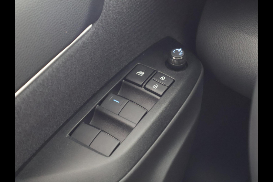 Toyota Yaris Cross 1.5 Hybrid 115 Active Bi-Tone | Apple Carplay & AndroidAUTO | Camera | Privacy Glass |