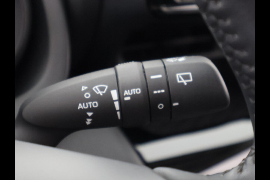 Toyota Yaris Cross 1.5 Hybrid 115 Active Bi-Tone | Apple Carplay & AndroidAUTO | Camera | Privacy Glass |