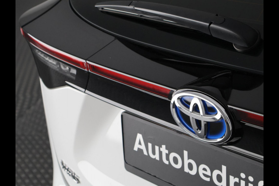 Toyota Yaris Cross 1.5 Hybrid 115 Active Bi-Tone | Apple Carplay & AndroidAUTO | Camera | Privacy Glass |