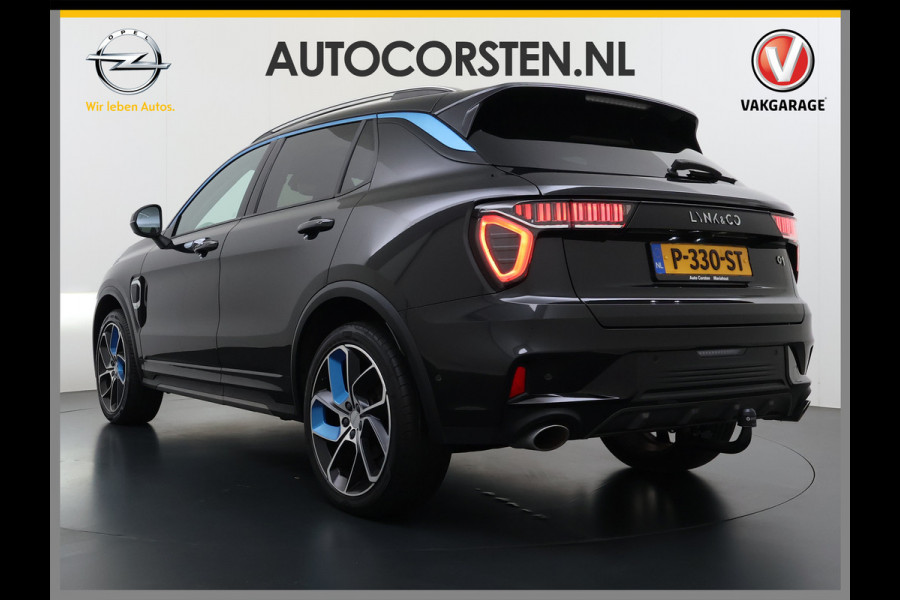 Lynk & Co 01 PHEV 261pk AUT-7 PanoDak 20"lm Trekhaak 360°Camera Apple Carplay Android Auto Adap.Cruise Navi Pdc Ecc Keyless Led Plug-In Hybri Elek.Memory.Stoel File assistent Dodehoek detector Elektrisch bedienbare achterklep Rijstrooksensor Wifi Verkeersbord detectie 425Nm/1.800KG Trekgewicht !  Origineel Nederlandse Auto € 43.000 nieuw