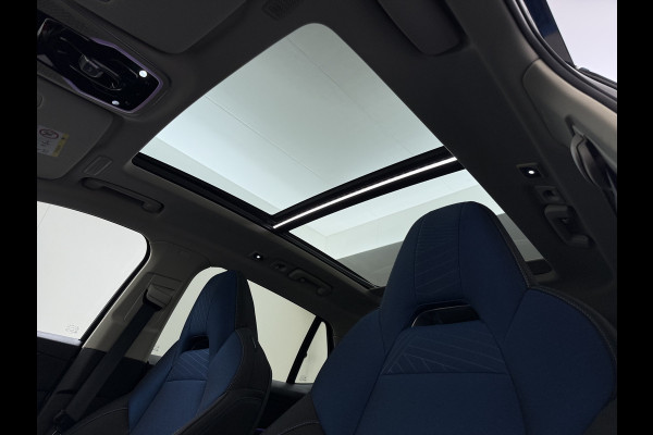 Lynk & Co 01 PHEV 261pk AUT-7 PanoDak 20"lm Trekhaak 360°Camera Apple Carplay Android Auto Adap.Cruise Navi Pdc Ecc Keyless Led Plug-In Hybri Elek.Memory.Stoel File assistent Dodehoek detector Elektrisch bedienbare achterklep Rijstrooksensor Wifi Verkeersbord detectie 425Nm/1.800KG Trekgewicht !  Origineel Nederlandse Auto € 43.000 nieuw