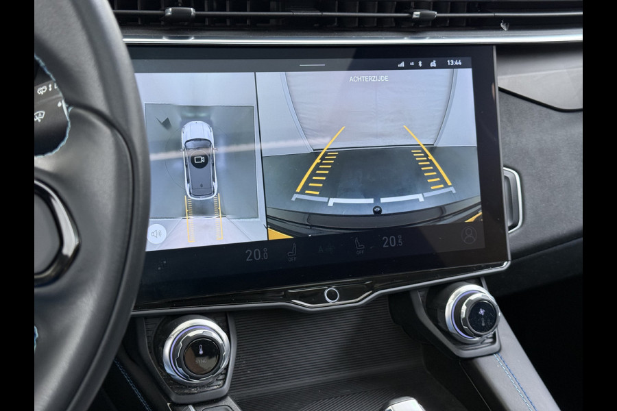 Lynk & Co 01 PHEV 261pk AUT-7 PanoDak 20"lm Trekhaak 360°Camera Apple Carplay Android Auto Adap.Cruise Navi Pdc Ecc Keyless Led Plug-In Hybri Elek.Memory.Stoel File assistent Dodehoek detector Elektrisch bedienbare achterklep Rijstrooksensor Wifi Verkeersbord detectie 425Nm/1.800KG Trekgewicht !  Origineel Nederlandse Auto € 43.000 nieuw