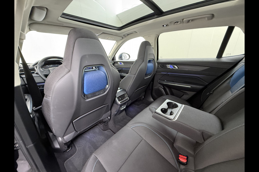 Lynk & Co 01 PHEV 261pk AUT-7 PanoDak 20"lm Trekhaak 360°Camera Apple Carplay Android Auto Adap.Cruise Navi Pdc Ecc Keyless Led Plug-In Hybri Elek.Memory.Stoel File assistent Dodehoek detector Elektrisch bedienbare achterklep Rijstrooksensor Wifi Verkeersbord detectie 425Nm/1.800KG Trekgewicht !  Origineel Nederlandse Auto € 43.000 nieuw