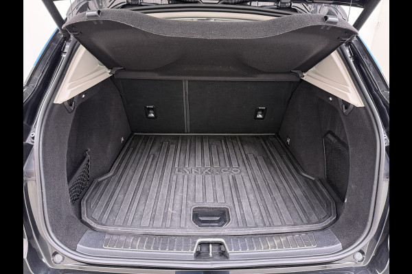 Lynk & Co 01 PHEV 261pk AUT-7 PanoDak 20"lm Trekhaak 360°Camera Apple Carplay Android Auto Adap.Cruise Navi Pdc Ecc Keyless Led Plug-In Hybri Elek.Memory.Stoel File assistent Dodehoek detector Elektrisch bedienbare achterklep Rijstrooksensor Wifi Verkeersbord detectie 425Nm/1.800KG Trekgewicht !  Origineel Nederlandse Auto € 43.000 nieuw