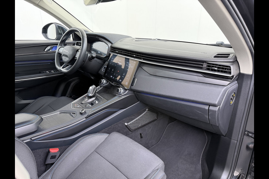 Lynk & Co 01 PHEV 261pk AUT-7 PanoDak 20"lm Trekhaak 360°Camera Apple Carplay Android Auto Adap.Cruise Navi Pdc Ecc Keyless Led Plug-In Hybri Elek.Memory.Stoel File assistent Dodehoek detector Elektrisch bedienbare achterklep Rijstrooksensor Wifi Verkeersbord detectie 425Nm/1.800KG Trekgewicht !  Origineel Nederlandse Auto € 43.000 nieuw