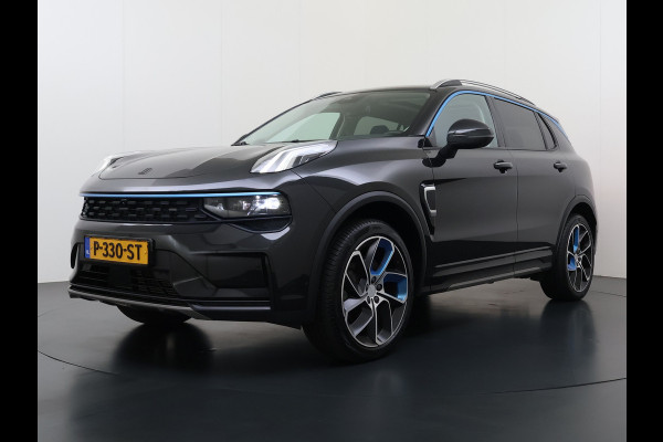 Lynk & Co 01 PHEV 261pk AUT-7 PanoDak 20"lm Trekhaak 360°Camera Apple Carplay Android Auto Adap.Cruise Navi Pdc Ecc Keyless Led Plug-In Hybri Elek.Memory.Stoel File assistent Dodehoek detector Elektrisch bedienbare achterklep Rijstrooksensor Wifi Verkeersbord detectie 425Nm/1.800KG Trekgewicht !  Origineel Nederlandse Auto € 43.000 nieuw