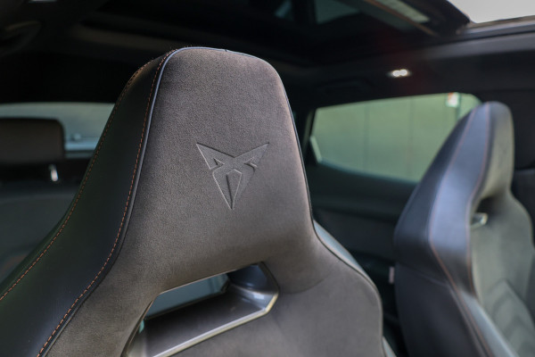 CUPRA Formentor 1.4 e-Hybrid VZ Tribe Edition | BTW | PANO | MEMORY | STOEL & STUURVERWARMING |