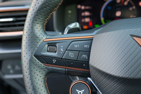 CUPRA Formentor 1.4 e-Hybrid VZ Tribe Edition | BTW | PANO | MEMORY | STOEL & STUURVERWARMING |