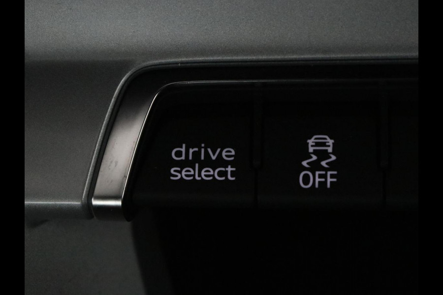 Audi Q3 45 TFSI e Advanced edition | SOH 84,4% | Trekhaak | Adapt. Cruise | LED | Elekt. Stooelverstelling | Servo Sluiting kofferklep | Camera | Apple Carplay | Navigatie |